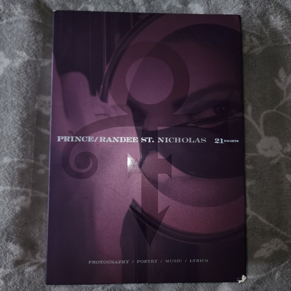 PRINCE Book - Picture 2 of 10